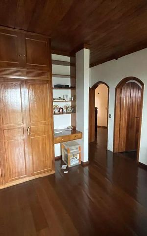 Casa para alugar com 494m², 4 quartos e 12 vagas
