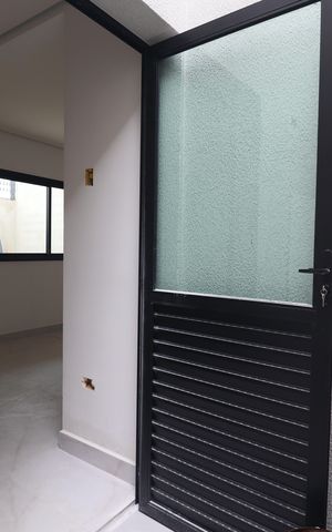 Casa à venda com 83m², 3 quartos e 2 vagasÁrea de Serviço