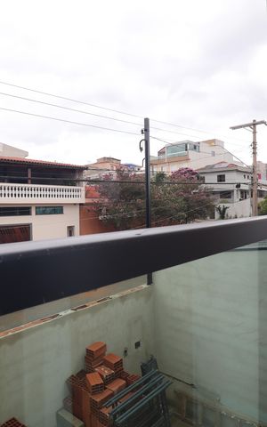 Casa à venda com 83m², 3 quartos e 2 vagasVaranda Quarto 1 suíte