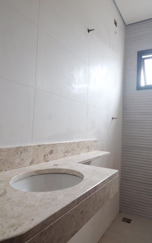 Casa à venda com 83m², 3 quartos e 2 vagasBanheiro 2
