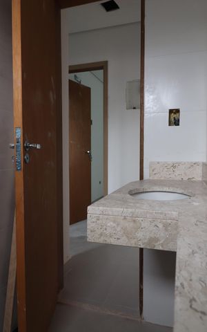 Casa à venda com 83m², 3 quartos e 2 vagasBanheiro 2