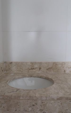 Casa à venda com 83m², 3 quartos e 2 vagasBanheiro Quarto 1 suíte