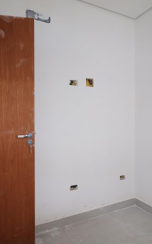 Casa à venda com 83m², 3 quartos e 2 vagasQuarto 2 