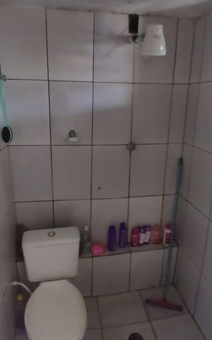 Casa à venda com 172m², 4 quartos e 2 vagas Casa à venda com 172m², 4 quartos e 2 vagasBanheiro