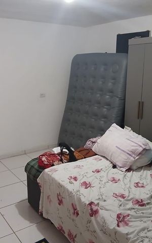Casa à venda com 172m², 4 quartos e 2 vagas Casa à venda com 172m², 4 quartos e 2 vagasQuarto