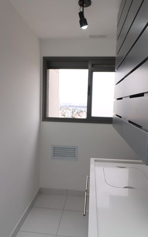 Apartamento à venda com 77m², 2 quartos e 1 vagaÁrea de Serviço