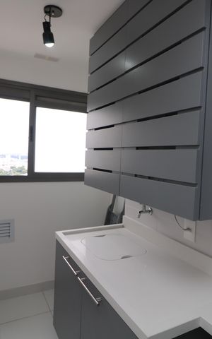 Apartamento à venda com 77m², 2 quartos e 1 vagaÁrea de Serviço