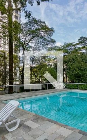 Apartamento à venda com 320m², 4 quartos e 4 vagas Apartamento à venda com 320m², 4 quartos e 4 vagasPiscina