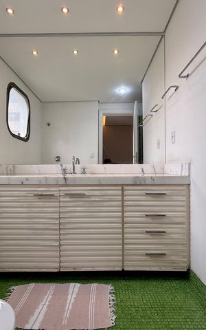 Apartamento à venda com 320m², 4 quartos e 4 vagas Apartamento à venda com 320m², 4 quartos e 4 vagasBanheiro Suíte 3