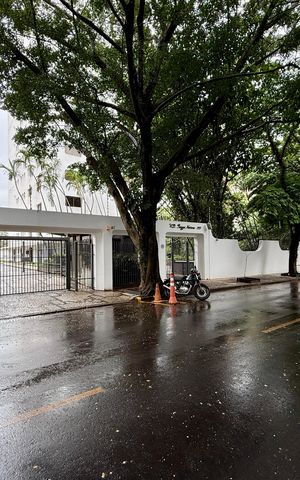 Apartamento à venda com 320m², 4 quartos e 4 vagas Apartamento à venda com 320m², 4 quartos e 4 vagasFachada