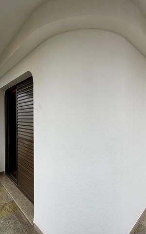 Apartamento à venda com 320m², 4 quartos e 4 vagas Apartamento à venda com 320m², 4 quartos e 4 vagasSacada Suíte 4