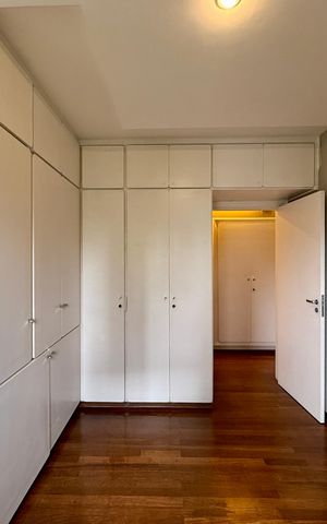 Apartamento à venda com 320m², 4 quartos e 4 vagas Apartamento à venda com 320m², 4 quartos e 4 vagasSuíte 1