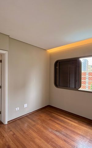 Apartamento à venda com 320m², 4 quartos e 4 vagas Apartamento à venda com 320m², 4 quartos e 4 vagasSuíte 2