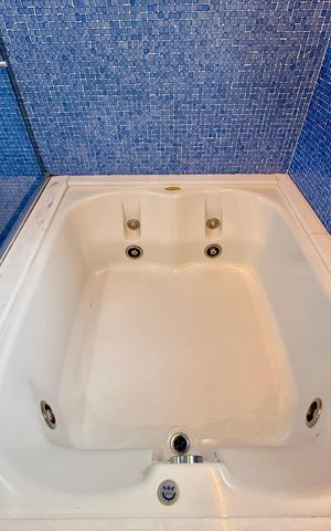 Apartamento à venda com 320m², 4 quartos e 4 vagas Apartamento à venda com 320m², 4 quartos e 4 vagasBanheiro Suíte 4
