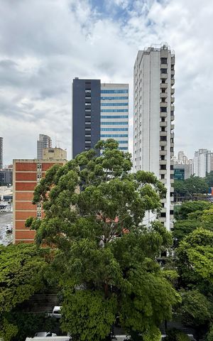 Apartamento à venda com 320m², 4 quartos e 4 vagas Apartamento à venda com 320m², 4 quartos e 4 vagasVista Suíte 1