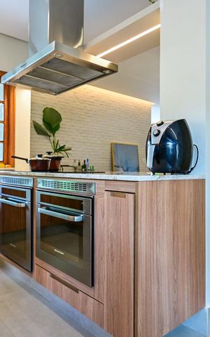 Casa à venda com 332m², 5 quartos e 3 vagasCozinha