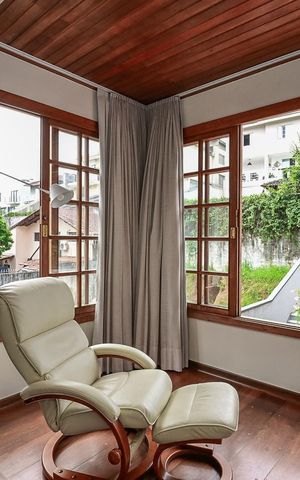 Casa à venda com 332m², 5 quartos e 3 vagasVaranda da Suíte 
