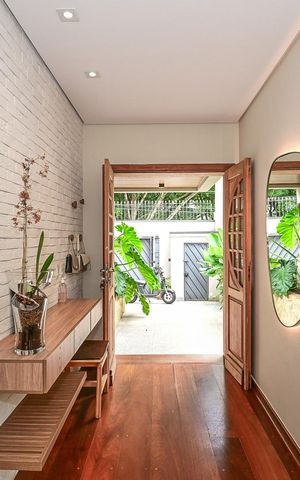 Casa à venda com 332m², 5 quartos e 3 vagasHall de Entrada