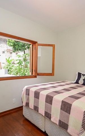 Casa à venda com 332m², 5 quartos e 3 vagasQuarto 2
