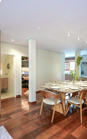 Casa à venda com 332m², 5 quartos e 3 vagasSala de Jantar