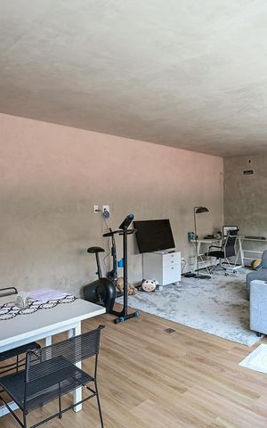 Casa à venda com 332m², 5 quartos e 3 vagasSalão