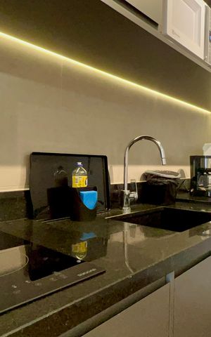 Studio à venda com 28m², 1 quarto e sem vaga Studio à venda com 28m², 1 quarto e sem vagaCozinha