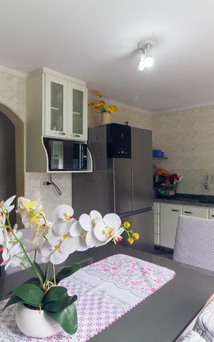 Casa à venda com 120m², 3 quartos e 2 vagas Casa à venda com 120m², 3 quartos e 2 vagasCozinha