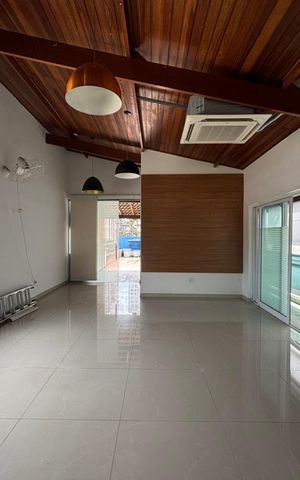 Casa para alugar com 417m², 5 quartos e 4 vagas Casa para alugar com 417m², 5 quartos e 4 vagasSala
