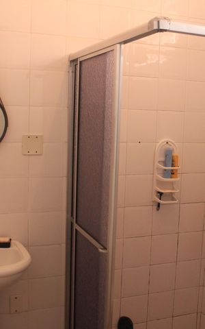 Casa à venda com 300m², 5 quartos e 1 vagaBanheiro 1
