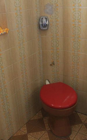 Casa à venda com 300m², 5 quartos e 1 vagaBanheiro 2