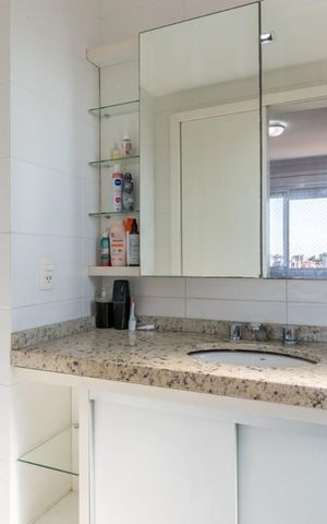 Apartamento à venda com 94m², 2 quartos e 2 vagas Apartamento à venda com 94m², 2 quartos e 2 vagasBanheiro