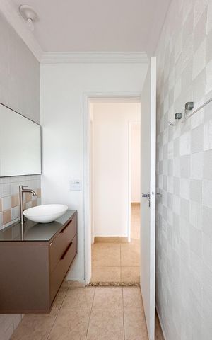 Apartamento à venda com 75m², 3 quartos e 1 vaga Apartamento à venda com 75m², 3 quartos e 1 vagaBanheiro Social