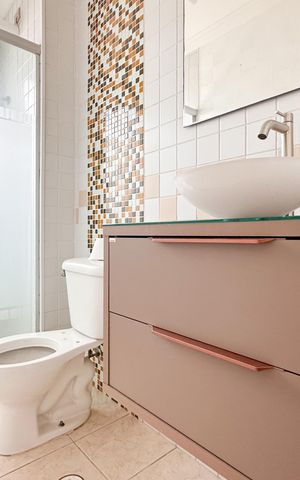 Apartamento à venda com 75m², 3 quartos e 1 vaga Apartamento à venda com 75m², 3 quartos e 1 vagaBanheiro Social