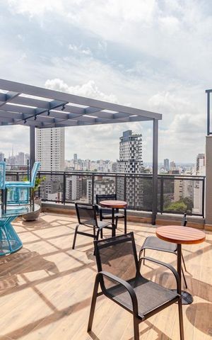 Studio para alugar com 25m², 1 quarto e sem vaga Studio para alugar com 25m², 1 quarto e sem vagaÁrea comum - Piscina
