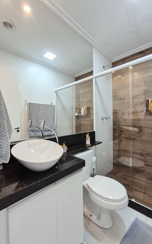 Apartamento à venda com 63m², 2 quartos e 2 vagas Apartamento à venda com 63m², 2 quartos e 2 vagasBanheiro da Suíte