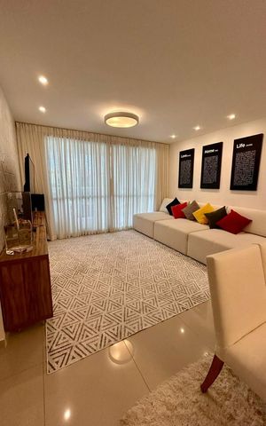 Apartamento à venda com 211m², 2 quartos e 3 vagas Apartamento à venda com 211m², 2 quartos e 3 vagasSala