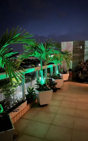 Apartamento à venda com 211m², 2 quartos e 3 vagas Apartamento à venda com 211m², 2 quartos e 3 vagasÁrea externa