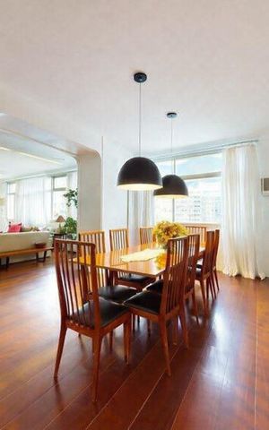 Apartamento à venda com 206m², 4 quartos e 2 vagas Apartamento à venda com 206m², 4 quartos e 2 vagasSala