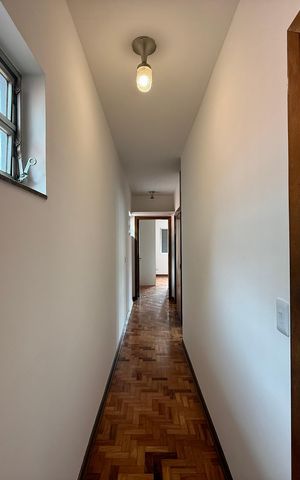 Casa para alugar com 222m², 3 quartos e 2 vagas Casa para alugar com 222m², 3 quartos e 2 vagasCorredor Quartos