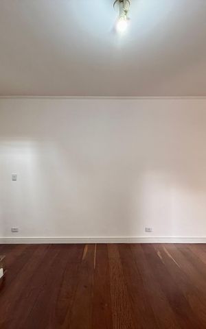 Casa para alugar com 222m², 3 quartos e 2 vagas Casa para alugar com 222m², 3 quartos e 2 vagasSala