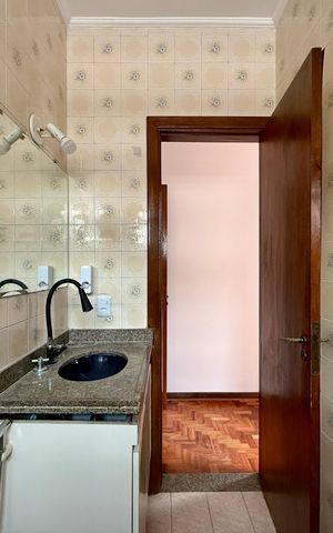 Casa para alugar com 222m², 3 quartos e 2 vagas Casa para alugar com 222m², 3 quartos e 2 vagasBanheiro Suíte