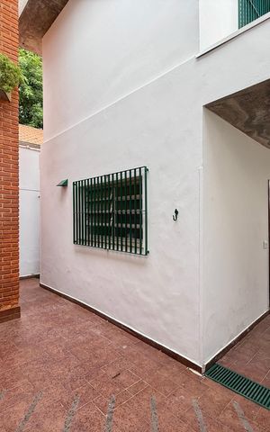 Casa para alugar com 222m², 3 quartos e 2 vagas Casa para alugar com 222m², 3 quartos e 2 vagasQuintal