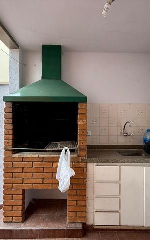 Casa para alugar com 222m², 3 quartos e 2 vagas Casa para alugar com 222m², 3 quartos e 2 vagasQuintal