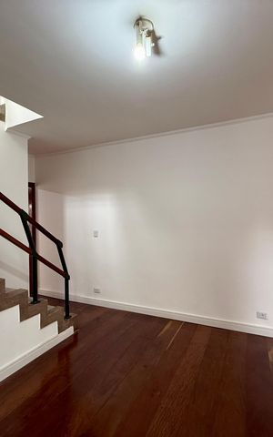 Casa para alugar com 222m², 3 quartos e 2 vagas Casa para alugar com 222m², 3 quartos e 2 vagasSala