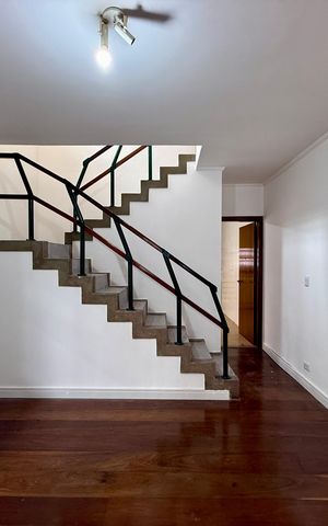 Casa para alugar com 222m², 3 quartos e 2 vagas Casa para alugar com 222m², 3 quartos e 2 vagasSala