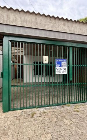 Casa para alugar com 222m², 3 quartos e 2 vagas Casa para alugar com 222m², 3 quartos e 2 vagasFachada
