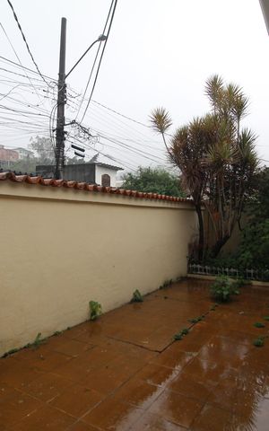 Casa de condomínio para alugar com 120m², 3 quartos e 2 vagasFrente
