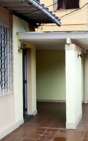 Casa de condomínio à venda com 120m², 3 quartos e 2 vagas Casa de condomínio à venda com 120m², 3 quartos e 2 vagasÁrea externa