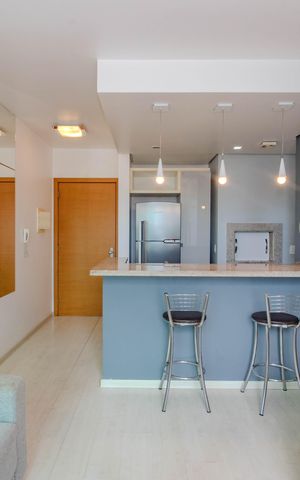 Apartamento à venda com 76m², 1 quarto e 1 vaga Apartamento à venda com 76m², 1 quarto e 1 vagaSala