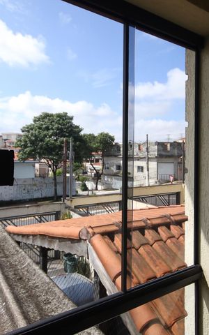 Casa à venda com 208m², 3 quartos e 2 vagas Casa à venda com 208m², 3 quartos e 2 vagasVaranda